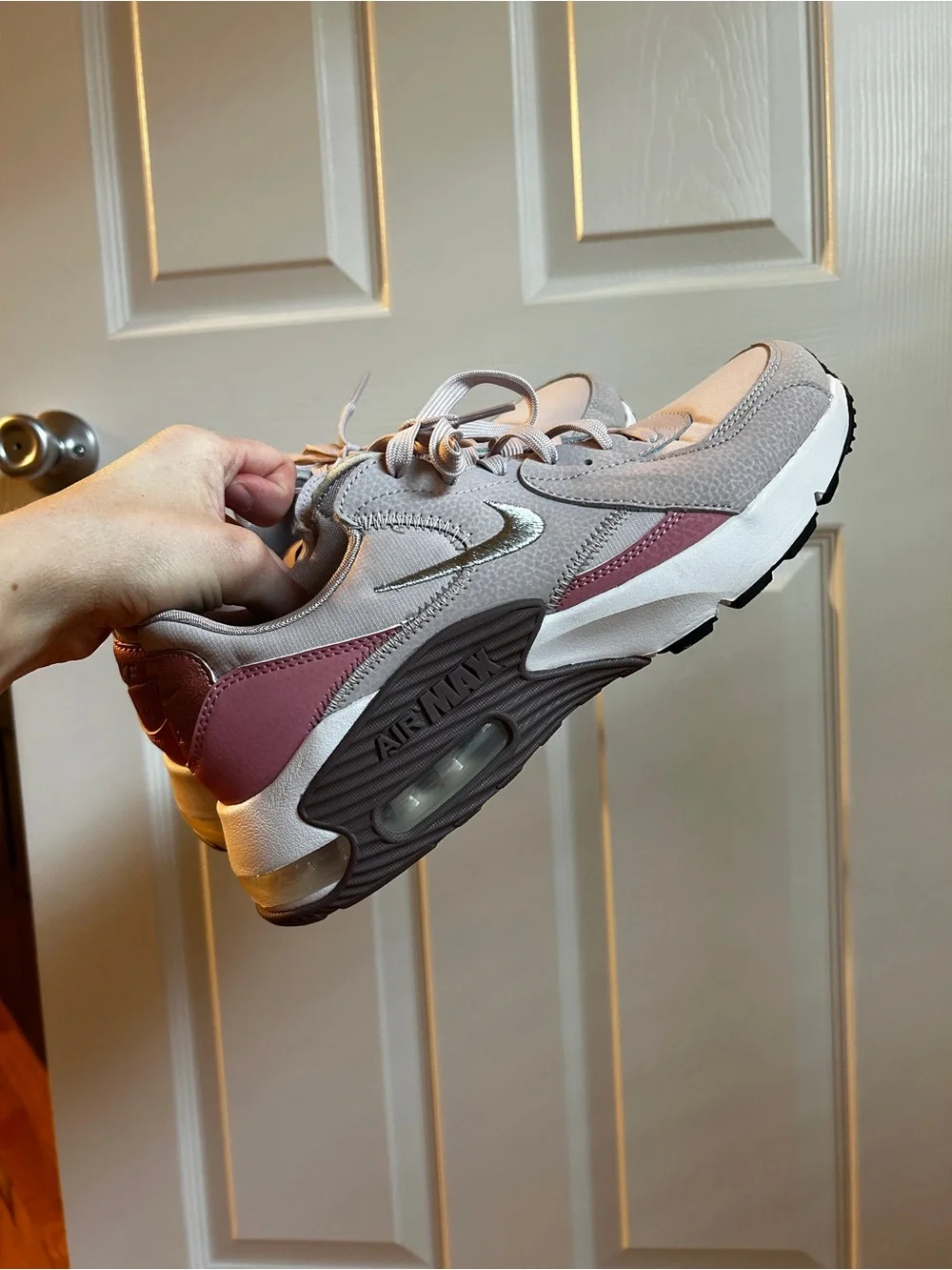 Nike Women's Gray and Mauve Athletic Sneakers - AirMax Trainer